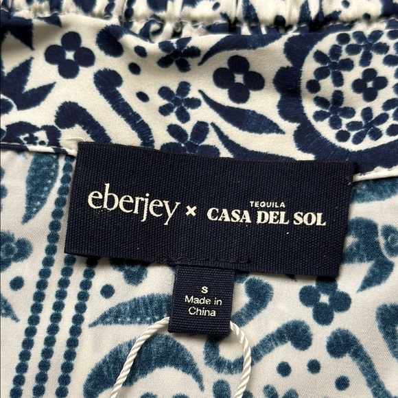 NWT Eberjey x Casa Del Sol - Inez Washable Silk Printed Short PJ Set size small - Picture 2 of 15